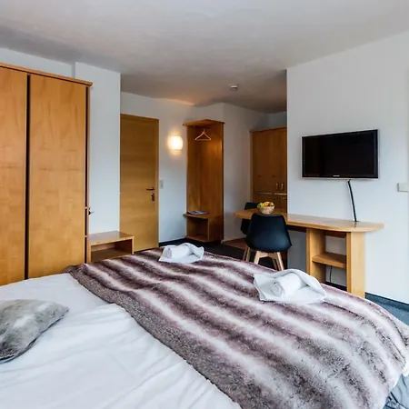 Ibex * סן אנטון